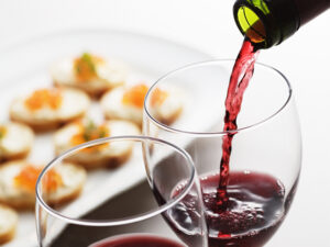 お酒をよく飲む人の歯が悪くなりやすい理由 お酒をよく飲む人の歯が悪くなりやすい理由