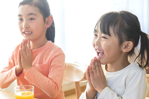 おやつを食べる時間を決めて、虫歯予防に